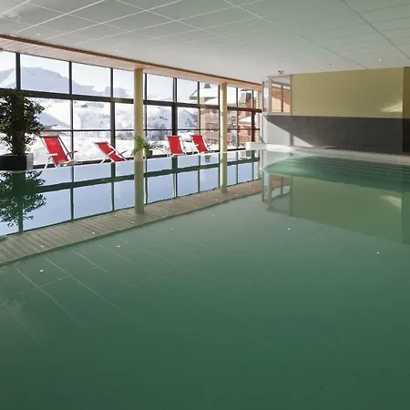 My Second - Le Centaure **** 4*